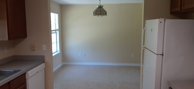 Foto del edificio - 10495 Sharp Blvd