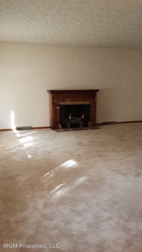 Primary Photo - 1601 Van Fleet Ln