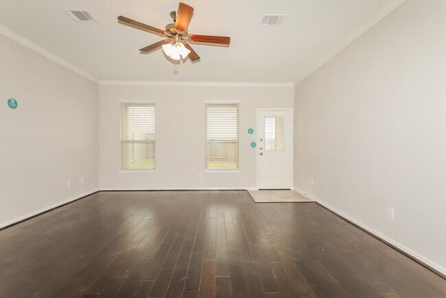 Foto del edificio - 23006 Silver Linden Ct