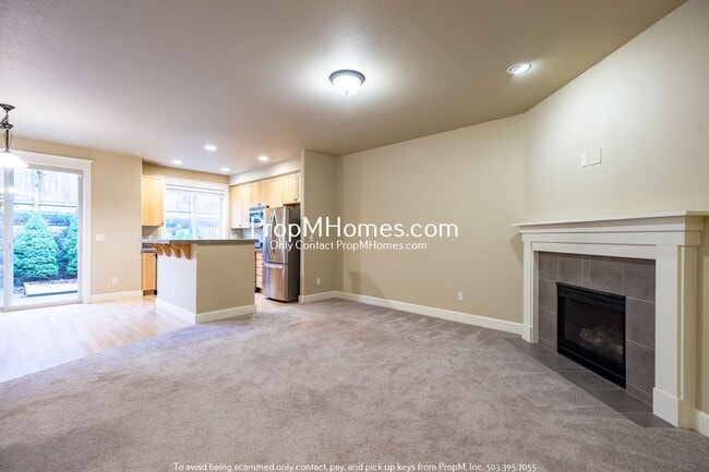 Building Photo - Spacious Home with Modern Amenities and Co...