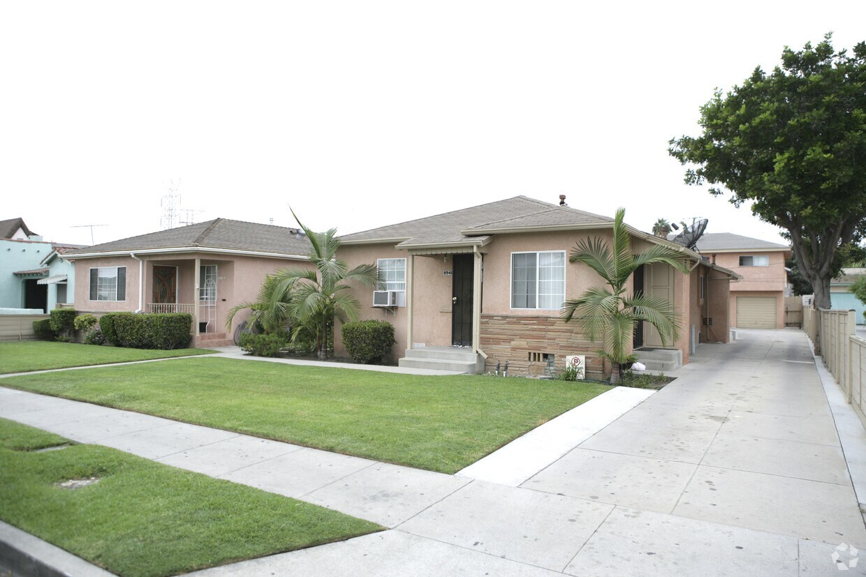 8941 California Ave, South Gate, CA 90280 Apartments in South Gate