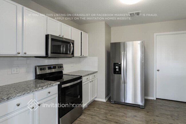 Foto del edificio - 212 Cedar Crest Dr
