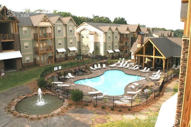 Building Photo - Crawford Falls Townhome