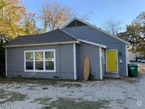 Building Photo - 608 W Hickory St