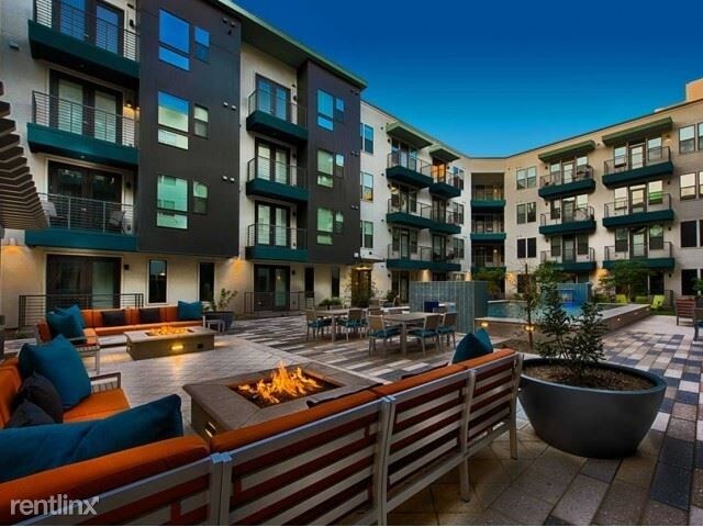 Foto del edificio - 555 S College Ave