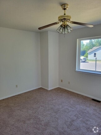 Building Photo - 3606 Golden Valley Dr