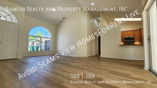 Building Photo - 692 Rotonda Cir