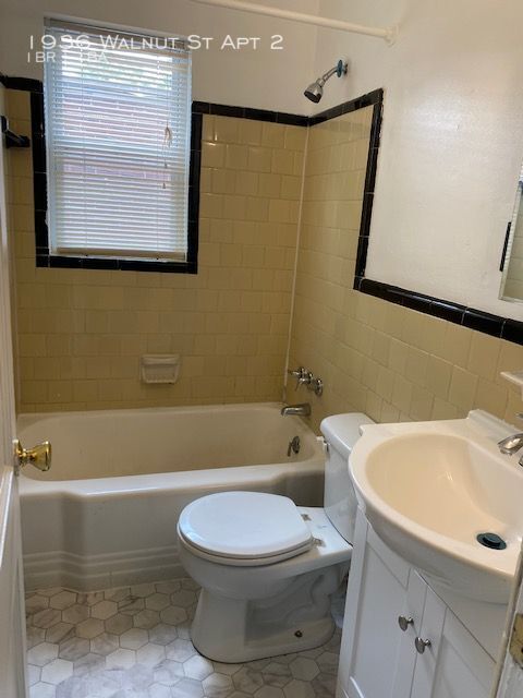 Building Photo - 1936 Walnut St