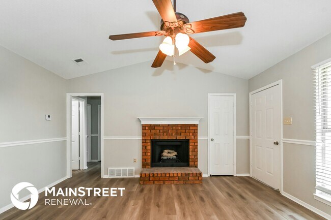 Foto del edificio - 6643 Magnolia Dr