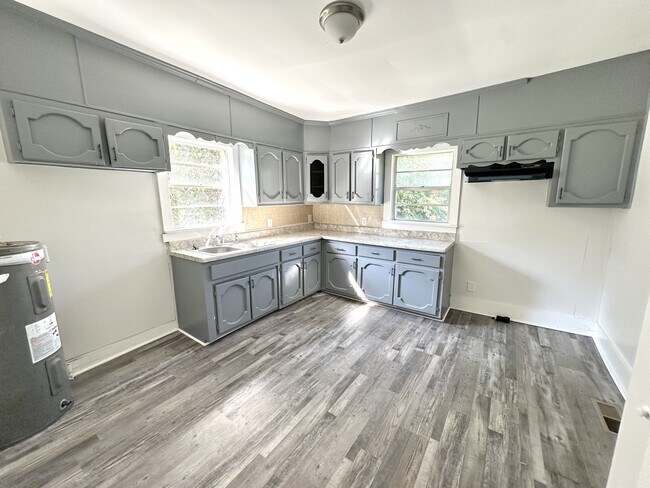 Foto del edificio - 1254 Lewis St