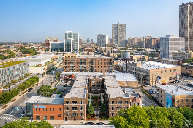Aerial Photo - 740-750 W Addison St