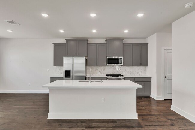 Foto del edificio - 15607 Ellinger Dr