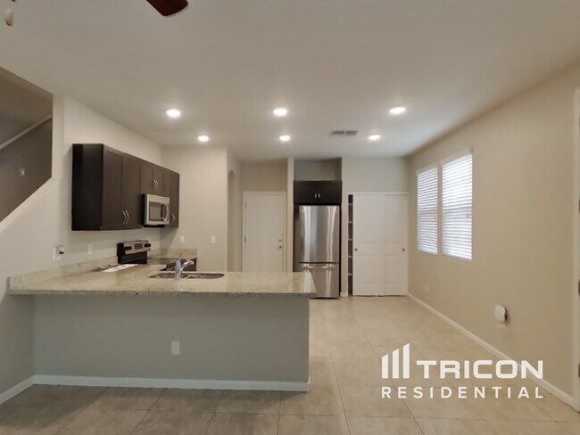 Foto del edificio - 12587 W Gentle Rain Rd