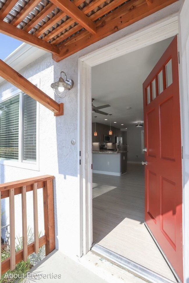 Foto del edificio - 1522 Hornblend St