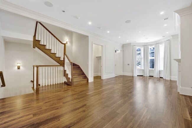 Foto del edificio - 832 N Clark St