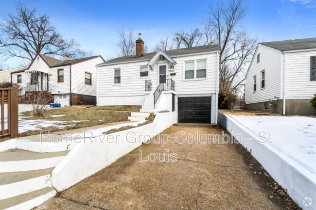 Building Photo - 7445 Calvin Ave