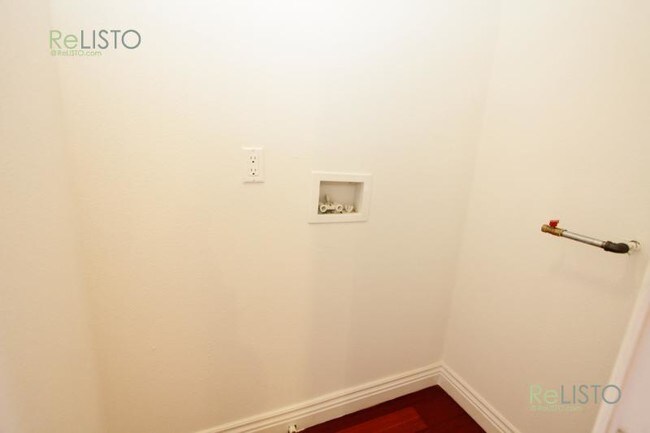 Foto del edificio - 501 33rd Ave
