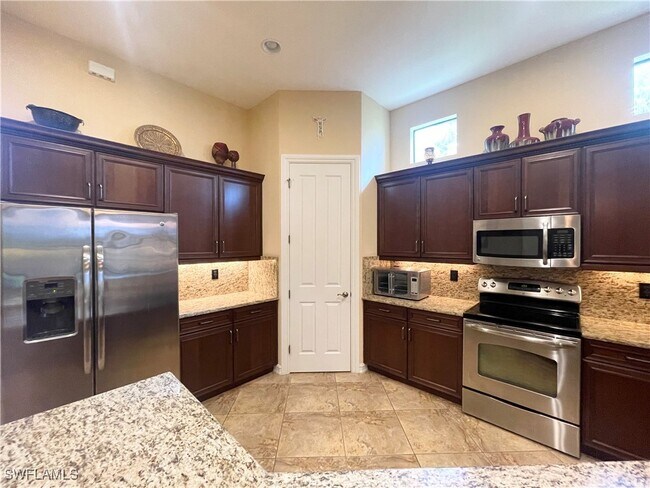 Foto del edificio - 7302 Acorn Way
