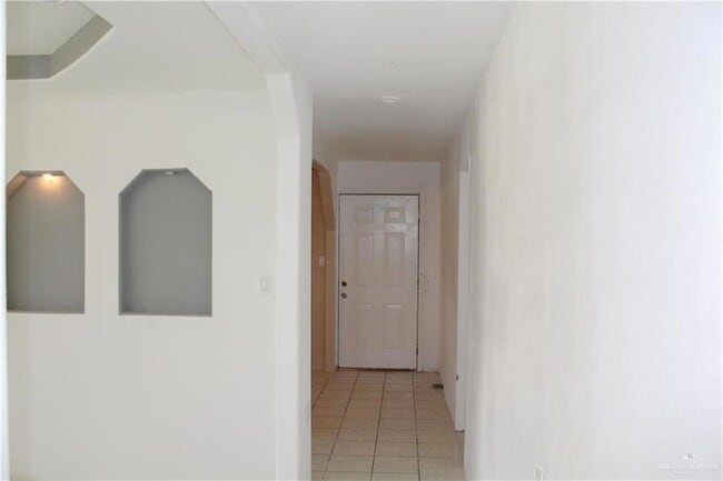Building Photo - 1108 Arboledas Dr