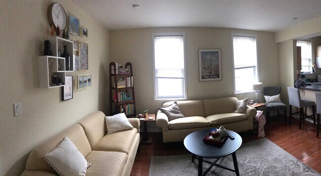 Foto del edificio - 2509 N Marshfield Ave
