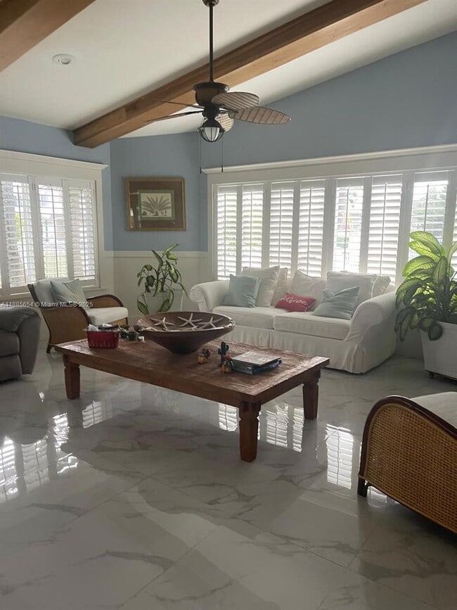 Foto del edificio - 17565 NW 67th Pl