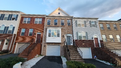 Building Photo - 25146 Harpenden Terrace