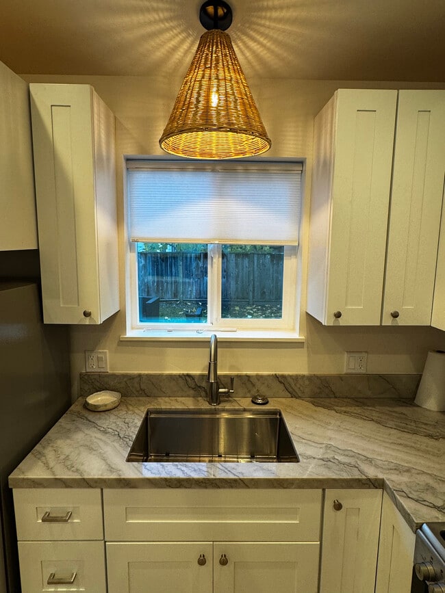 Foto del edificio - 1725 Spur Ridge Ln