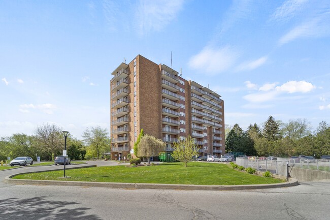 Building Photo - Thames Park