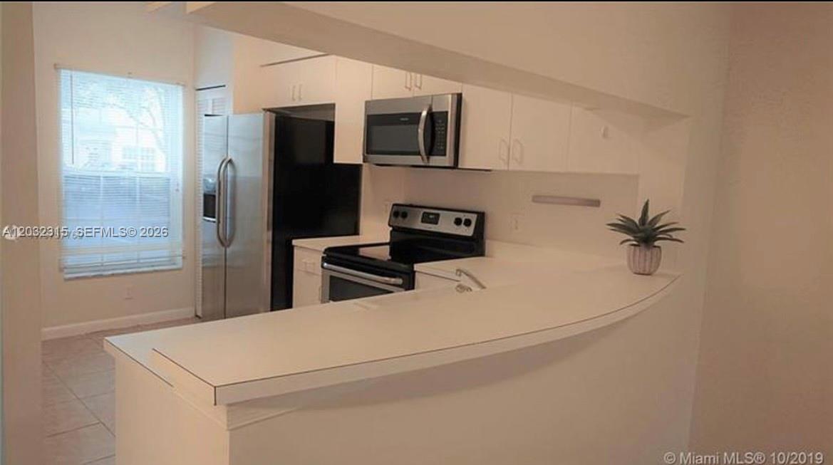 Foto del edificio - 1 Simonton Cir