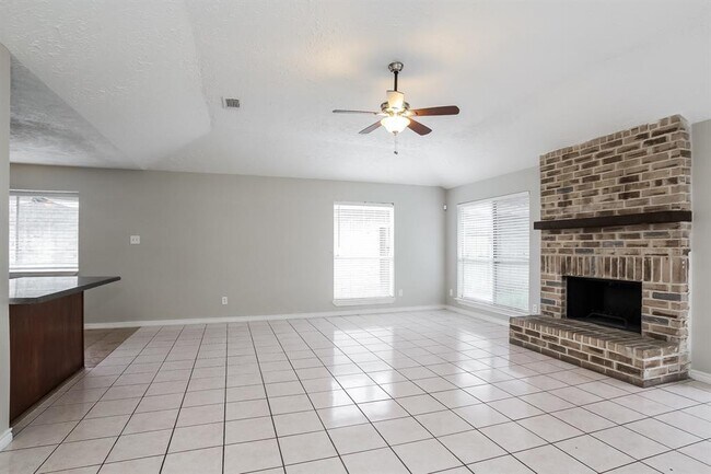 Foto del edificio - 11431 Stoughton Dr