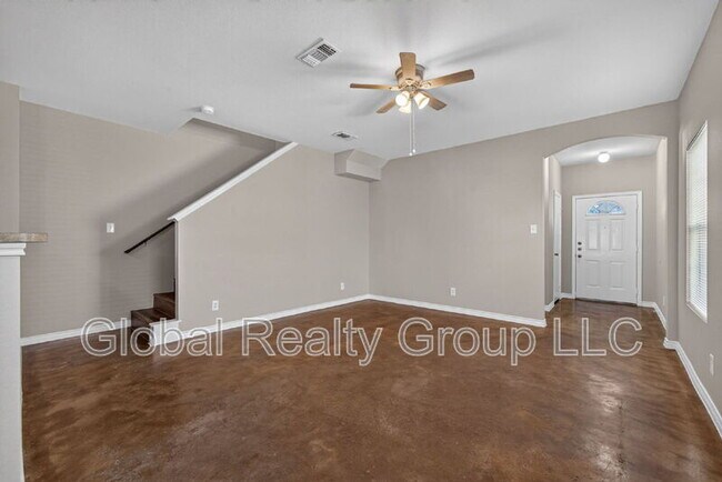 Foto del edificio - 7802 Kingsbury Way
