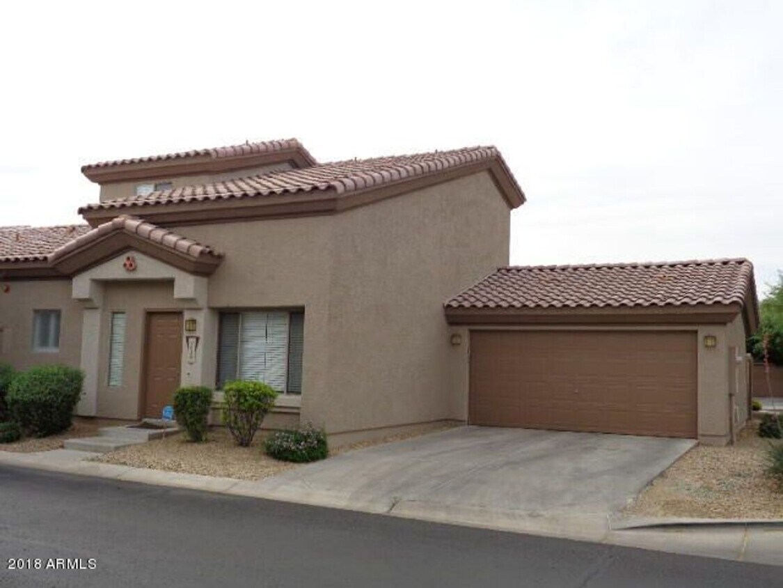 Foto principal - Gated Community, close to 101 and Arrowhead!