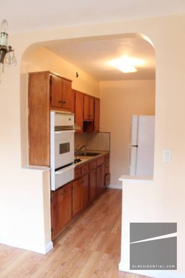 Building Photo - 2252 47th St