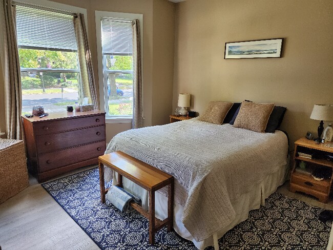 Building Photo - 96 Norwood Ave