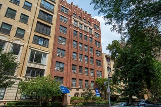 Building Photo - 434 W Wellington Ave