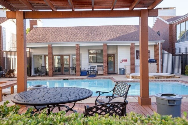 Building Photo - 5100 Verde Valley Ln