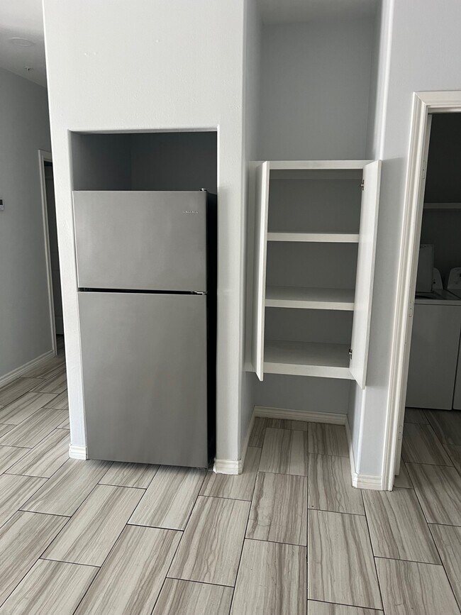 Foto del edificio - 1306 Royola St