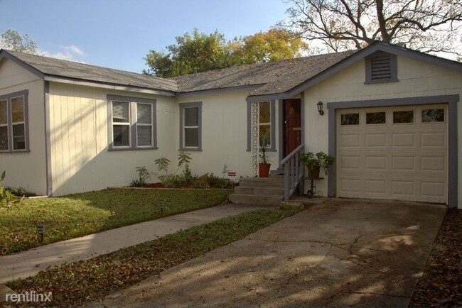 Building Photo - 2 br, 2 bath House - 2038 W Craig Pl