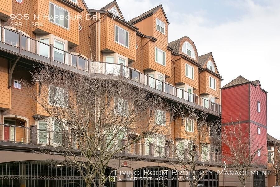 Primary Photo - 3 bedroom in Portland OR 97217