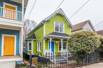 Building Photo - 220 Berean Ave SE