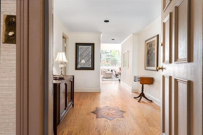 Foto del edificio - 2637 Peachtree Rd NE