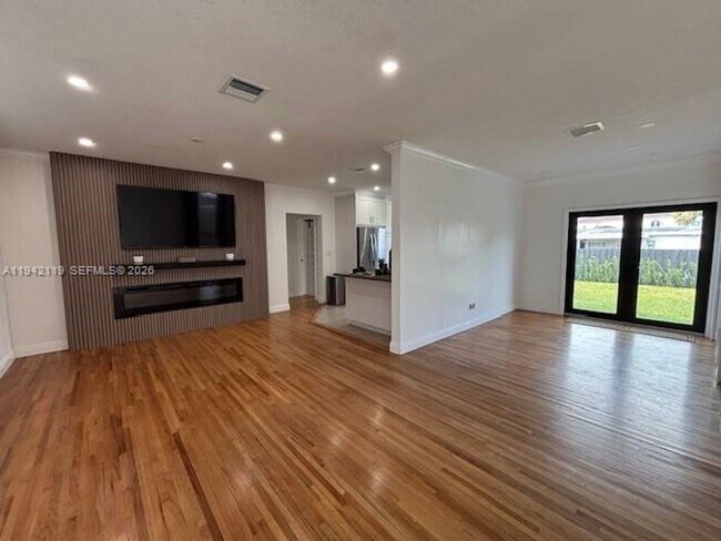 Foto del edificio - 9315 SW 44th St