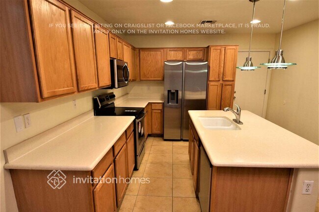 Building Photo - 1938 W San Tan Hills Dr