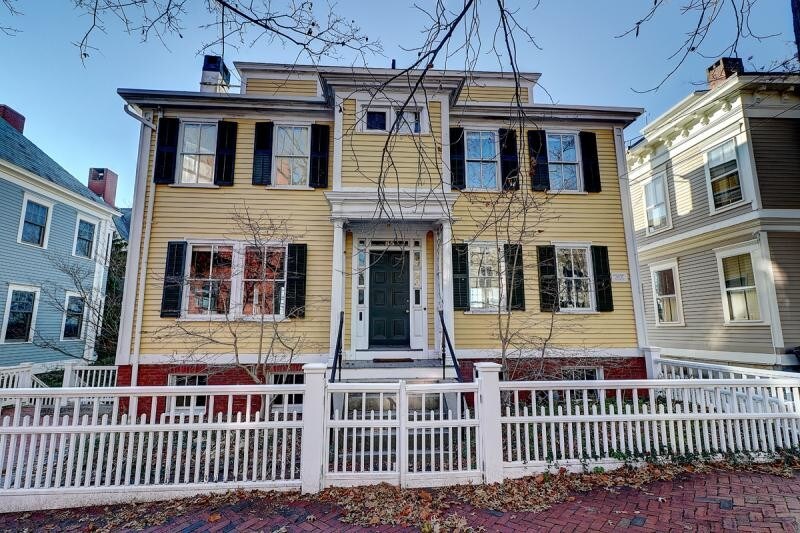 Primary Photo - 88 Congdon St
