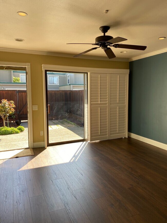 Foto del edificio - 2 bedroom/1 bath with garage in Rohnert Park