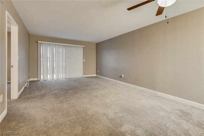 Building Photo - 1900 Tierra Vista Dr