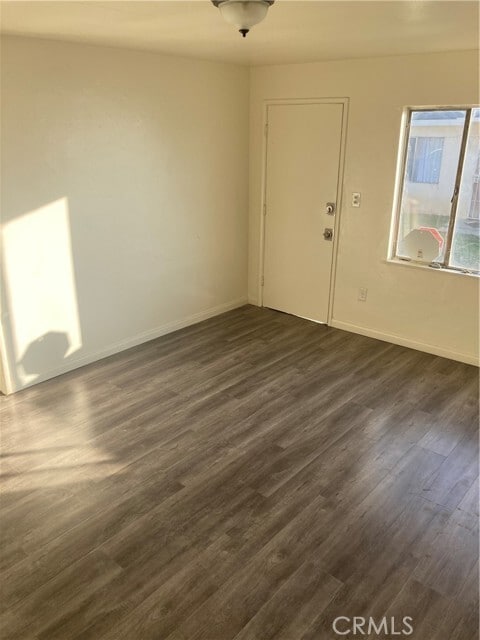 Building Photo - 980 C