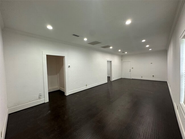 Foto del edificio - 30302 2nd St