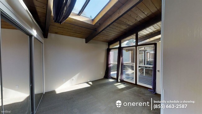 Building Photo - 4 br, 3 bath House - 2949 Holyrood Dr -