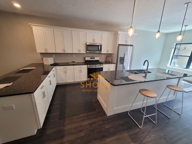 Foto del edificio - Brownstone Condominiums